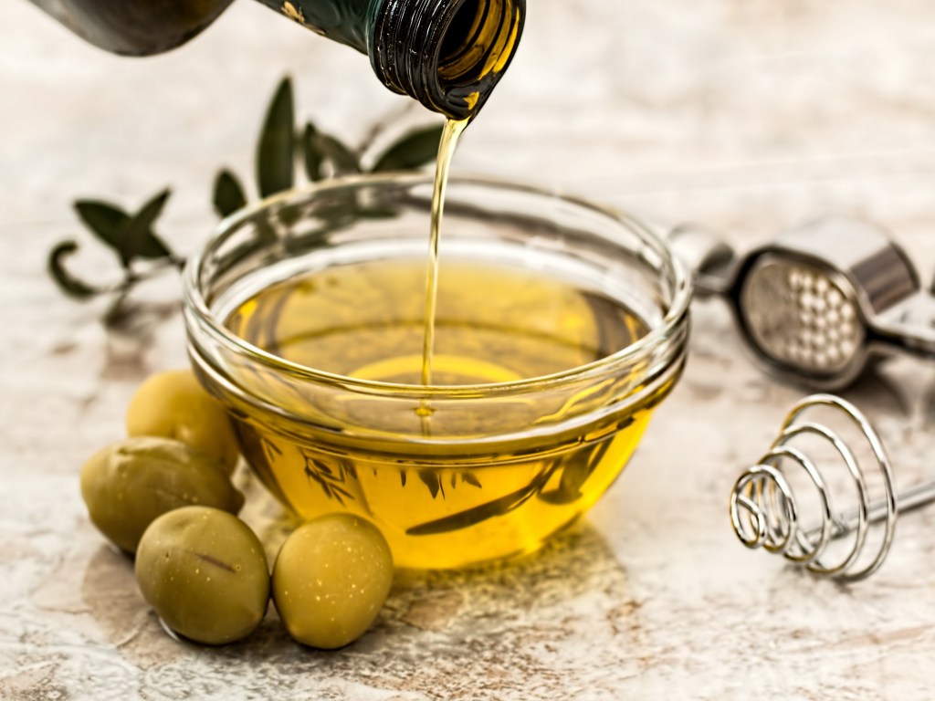 OLEOSOPHIA is a life-changing and transformative experience near Athens, unveiling the wisdom of olive oil tasting.