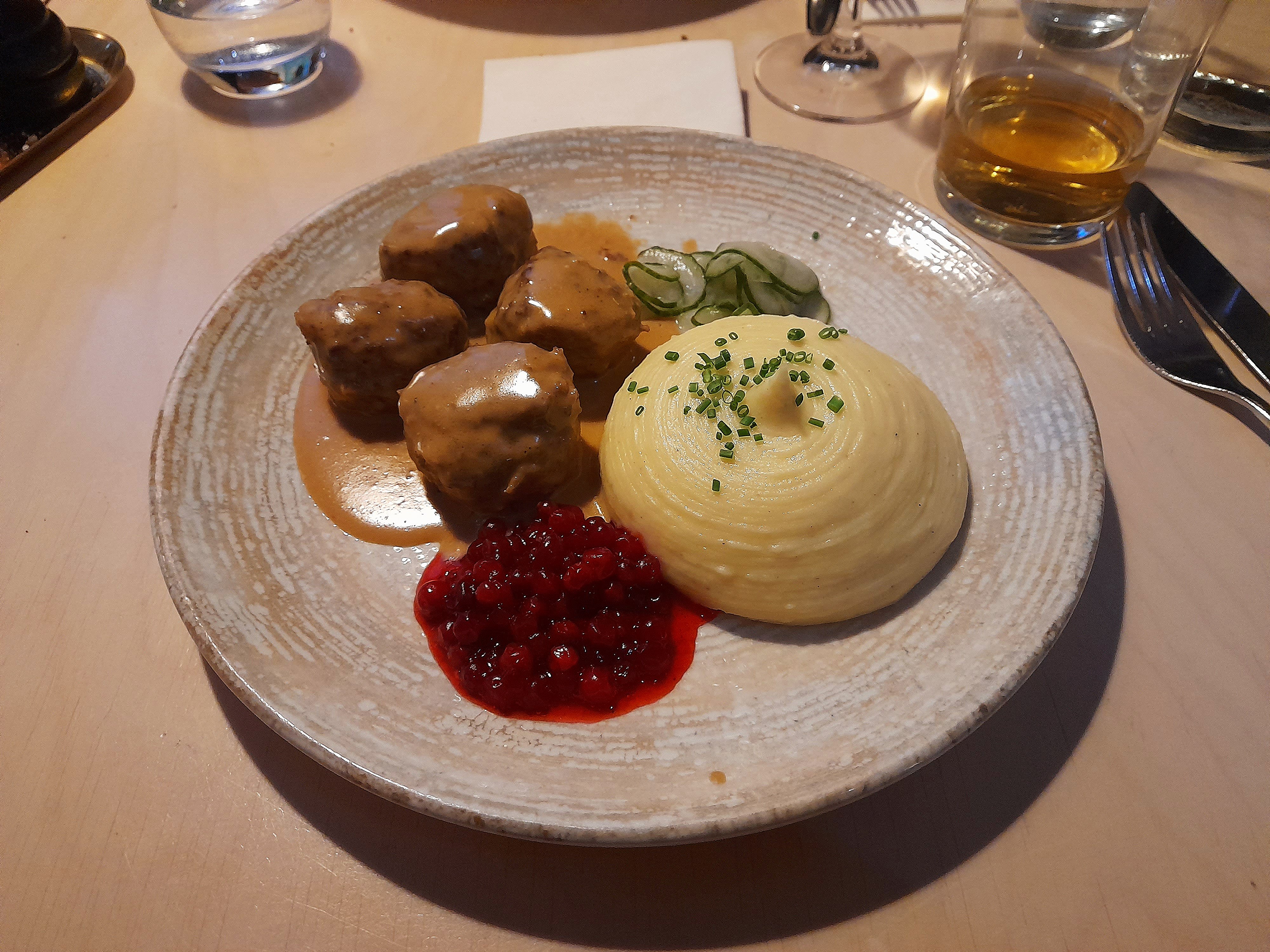 Restaurant Tradition – The best Swedish meatballs in the world