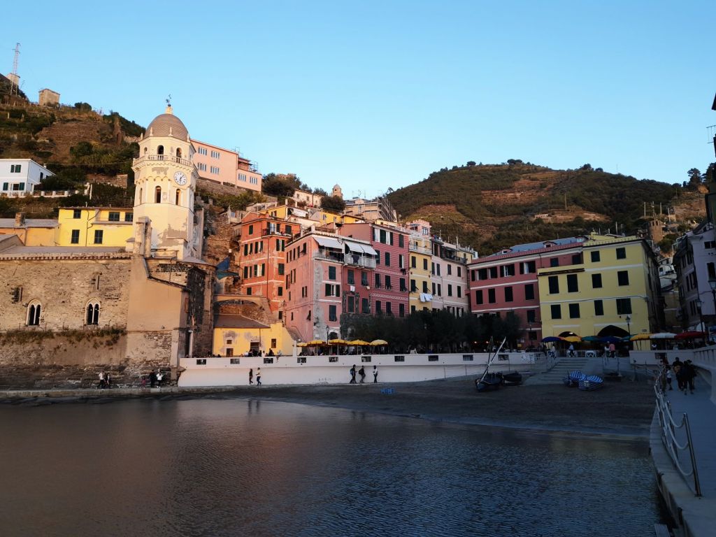 Vernazza, Cinque Terre
A practical guide on how to visit Cinque Terre in one day
