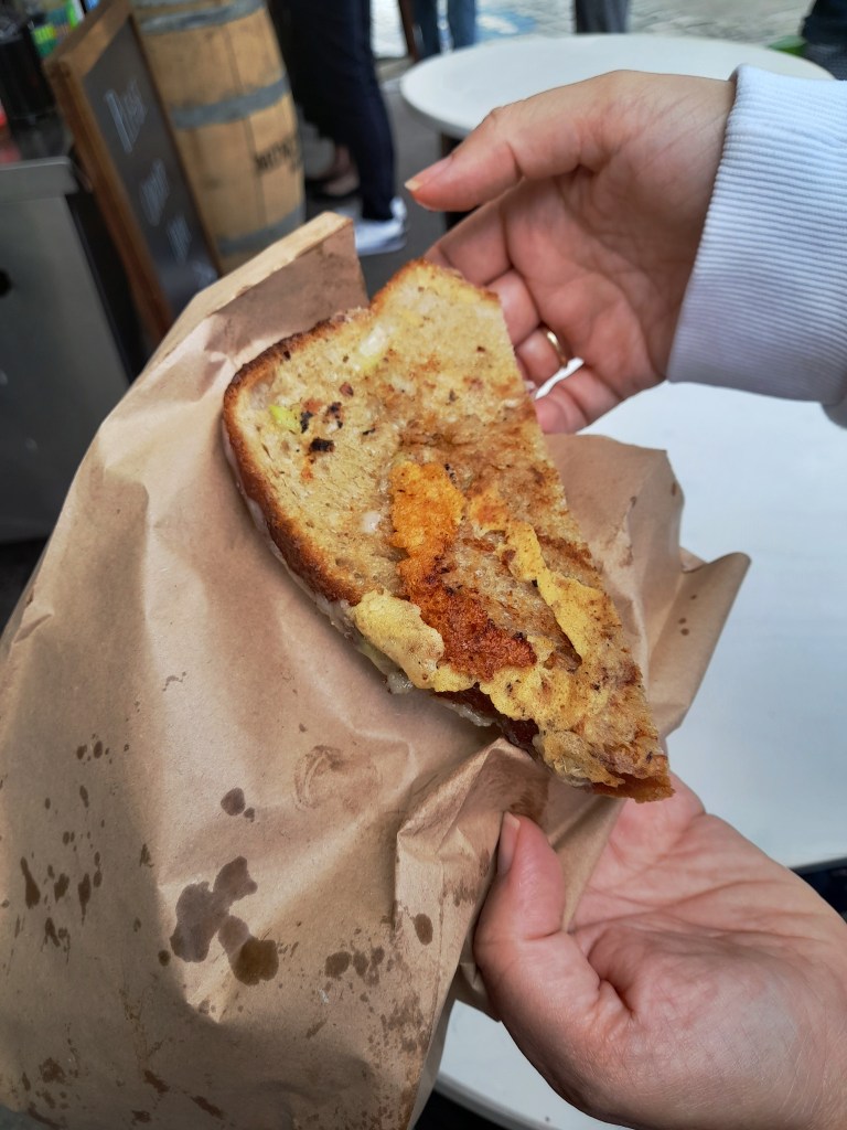 Münchner Käse Manufaktur (Grilled cheese sandwich)